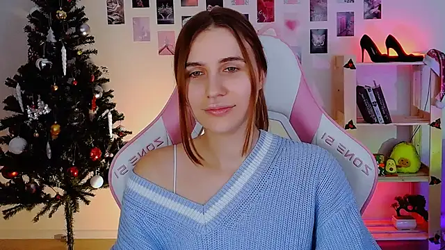 Snapshot of AliceCharmy chatting on 12-19-24, 03:08 AliceCharmy online show from 12-19-24, 03:08