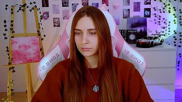 Snapshot of AliceCharmy chatting on 01-27-25, 03:18 AliceCharmy online show from 01-27-25, 03:18