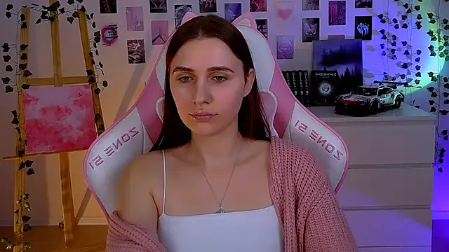 Snapshot of AliceCharmy chatting on 01-30-25, 01:21 AliceCharmy online show from 01-30-25, 01:21