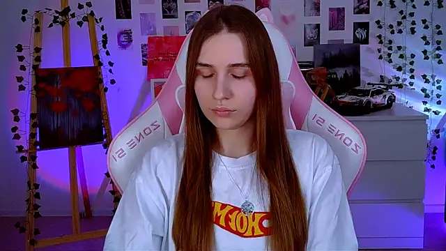 Snapshot of AliceCharmy chatting on 02-27-25, 05:47 AliceCharmy online show from 02-27-25, 05:47