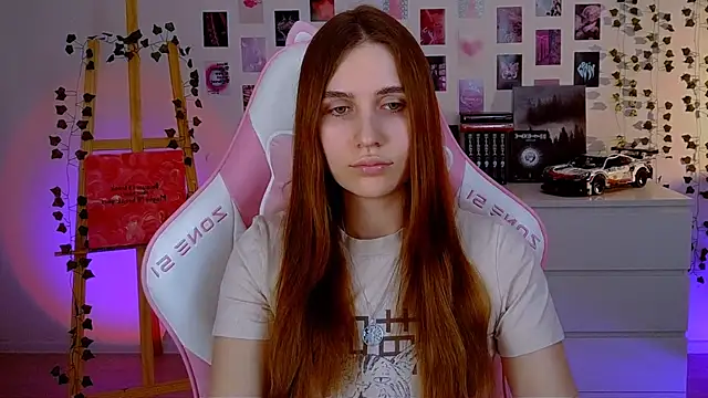 Snapshot of AliceCharmy chatting on 03-18-25, 06:48 AliceCharmy online show from 03-18-25, 06:48