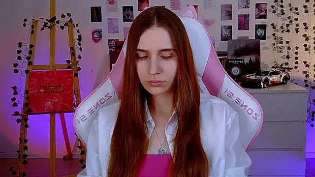 Snapshot of AliceCharmy chatting on 03-21-25, 01:23 AliceCharmy online show from 03-21-25, 01:23