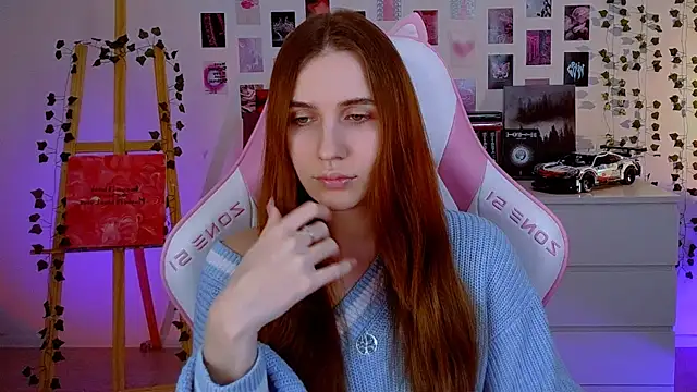 Snapshot of AliceCharmy chatting on 03-22-25, 01:41 AliceCharmy online show from 03-22-25, 01:41