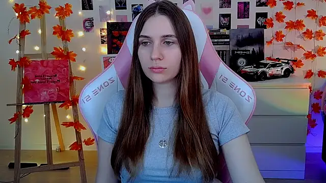 Snapshot of AliceCharmy chatting on 11-16-25, 07:14 AliceCharmy online show from 11-16-25, 07:14