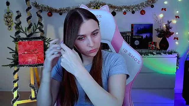 Snapshot of AliceCharmy chatting on 12-15-25, 10:52 AliceCharmy online show from 12-15-25, 10:52