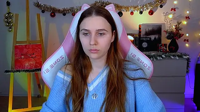 Snapshot of AliceCharmy chatting on 12-16-25, 09:36 AliceCharmy online show from 12-16-25, 09:36