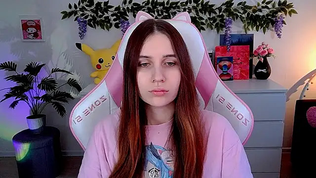 Snapshot of AliceCharmy chatting on 03-15-26, 01:28 AliceCharmy online show from 03-15-26, 01:28