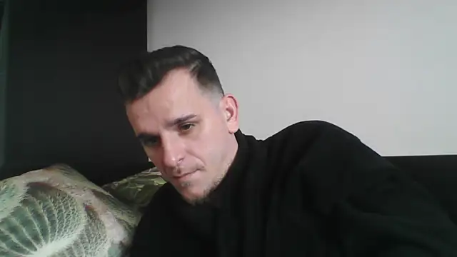 Snapshot of Huge_cock22cm chatting on 01-26-25, 10:34 Huge cock22cm online show from 01-26-25, 10:34