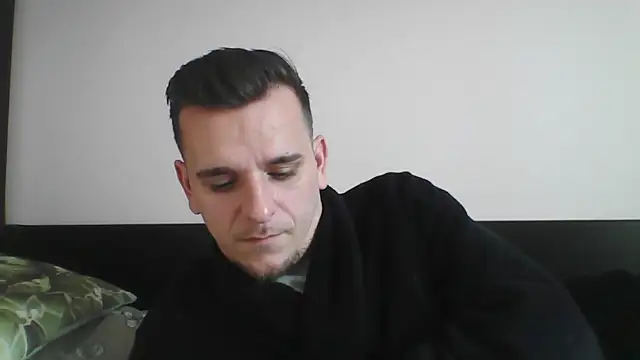 Snapshot of Huge_cock22cm chatting on 01-27-25, 10:38 Huge cock22cm online show from 01-27-25, 10:38