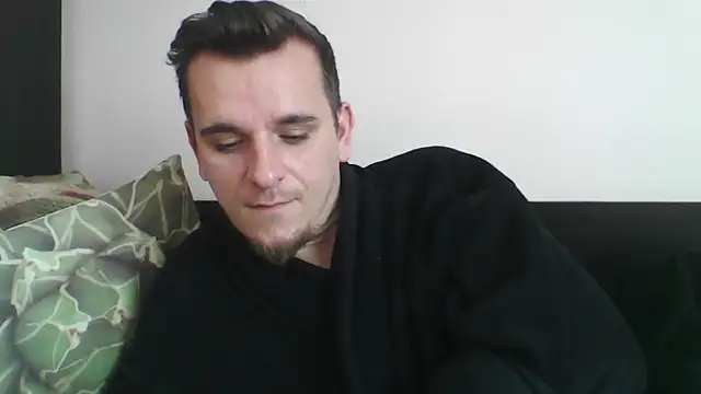 Snapshot of Huge_cock22cm chatting on 02-23-25, 10:39 Huge cock22cm online show from 02-23-25, 10:39
