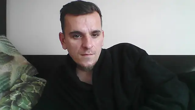 Snapshot of Huge_cock22cm chatting on 03-13-25, 01:18 Huge cock22cm online show from 03-13-25, 01:18