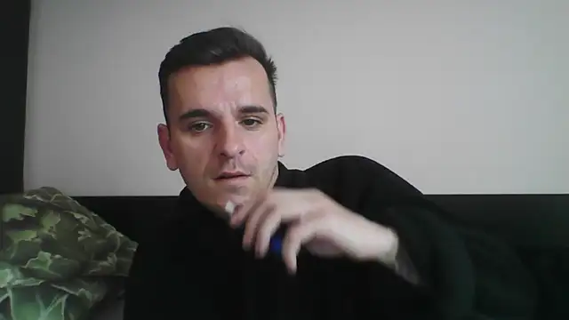 Snapshot of Huge_cock22cm chatting on 03-15-25, 07:42 Huge cock22cm online show from 03-15-25, 07:42