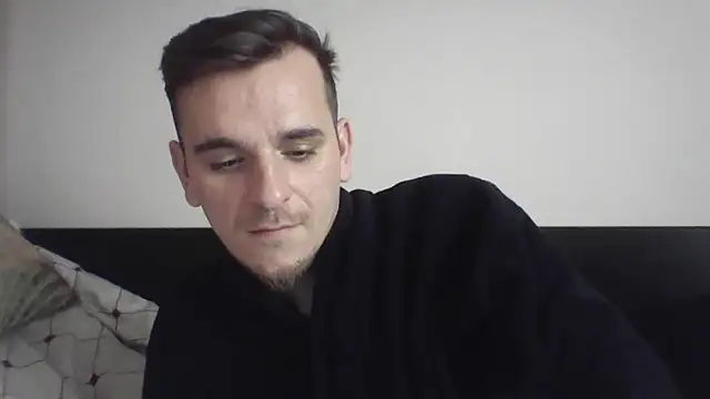 Snapshot of Huge_cock22cm chatting on 03-16-25, 10:00 Huge cock22cm online show from 03-16-25, 10:00