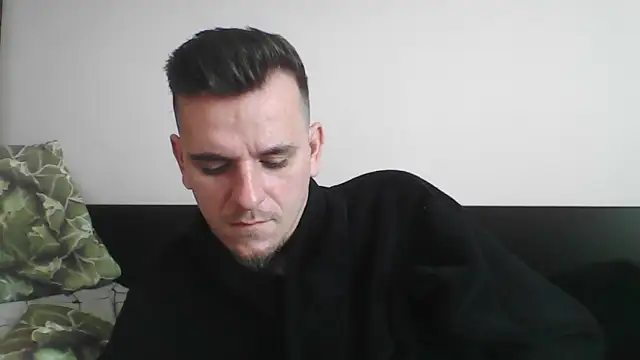 Snapshot of Huge_cock22cm chatting on 03-19-25, 10:11 Huge cock22cm online show from 03-19-25, 10:11