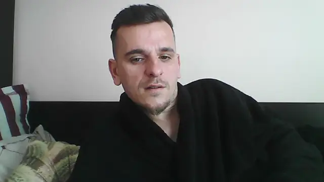 Snapshot of Huge_cock22cm chatting on 03-22-25, 10:28 Huge cock22cm online show from 03-22-25, 10:28