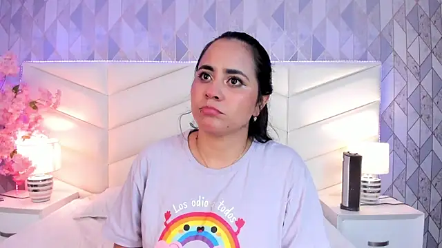 Brenda Garcia online show from 03-04-25, 10:38