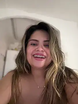 Snapshot of melanny10 chatting on 12-01-24, 04:29 melanny10 online show from 12-01-24, 04:29