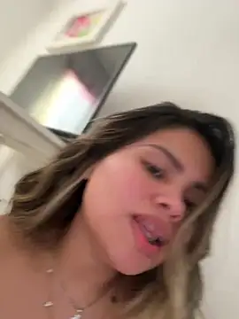 Snapshot of melanny10 chatting on 01-01-25, 03:14 melanny10 online show from 01-01-25, 03:14