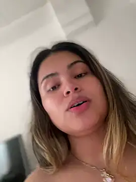 Snapshot of melanny10 chatting on 01-17-25, 02:28 melanny10 online show from 01-17-25, 02:28