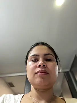 Snapshot of melanny10 chatting on 01-18-25, 12:15 melanny10 online show from 01-18-25, 12:15