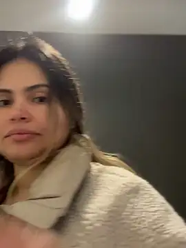 Snapshot of melanny10 chatting on 03-15-25, 01:18 melanny10 online show from 03-15-25, 01:18