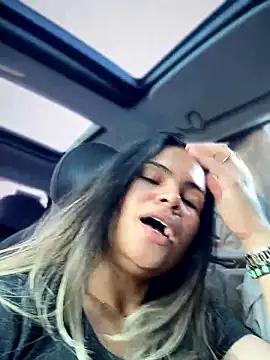 Snapshot of melanny10 chatting on 01-10-26, 10:06 melanny10 online show from 01-10-26, 10:06