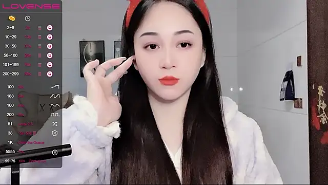 Snapshot of kolll88 chatting on 12-25-24, 05:16 kolll88 online show from 12-25-24, 05:16