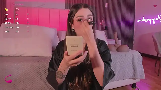 Snapshot of Amy-Parrish chatting on 02-02-26, 06:06 Amy-Parrish online show from 02-02-26, 06:06