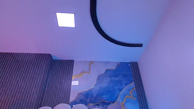 hot dione online show from 03-31-26, 07:14