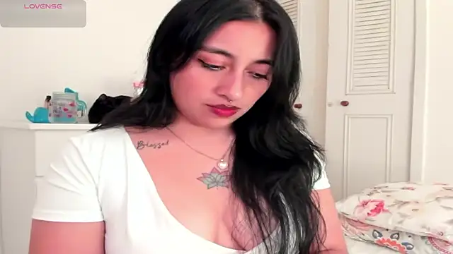 LisaHadwin online show from 12-19-25, 07:21