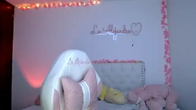 alee lenoxx online show from 07-07-26, 07:23