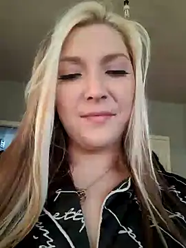 Snapshot of Kinkymilf56 chatting on 12-01-24, 06:30 Kinkymilf56 online show from 12-01-24, 06:30