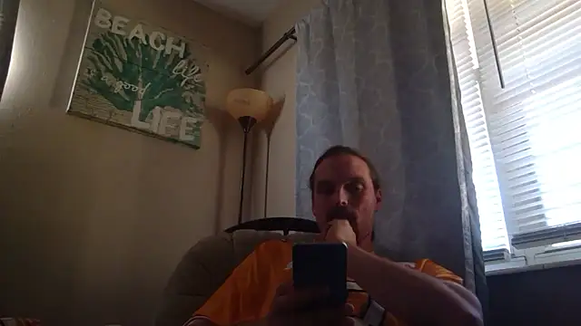 VitaminmanFL online show from 11-15-25, 02:46