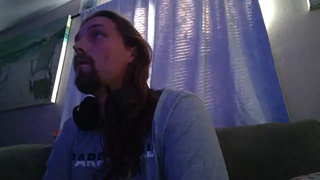 VitaminmanFL online show from 11-29-25, 01:36