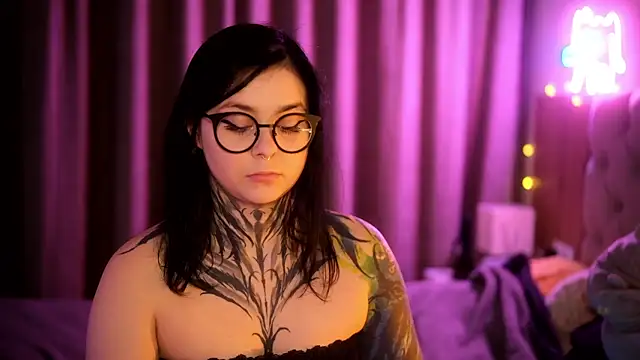 Snapshot of AcidPie chatting on 01-11-25, 11:24 AcidPie online show from 01-11-25, 11:24