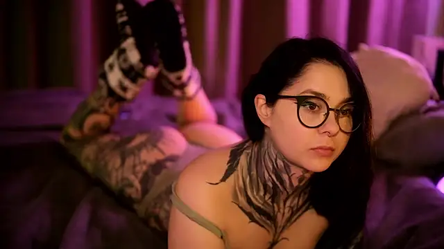 Snapshot of AcidPie chatting on 01-15-25, 01:12 AcidPie online show from 01-15-25, 01:12