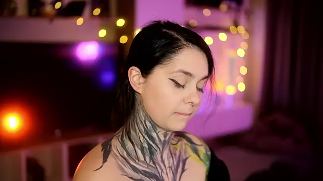 Snapshot of AcidPie chatting on 02-13-25, 06:41 AcidPie online show from 02-13-25, 06:41