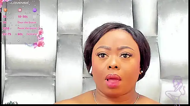 CamilaBenitez online show from 10-18-25, 12:39