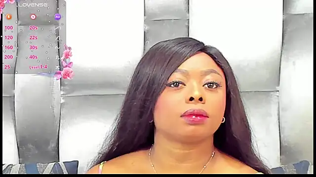 CamilaBenitez online show from 06-11-26, 12:14