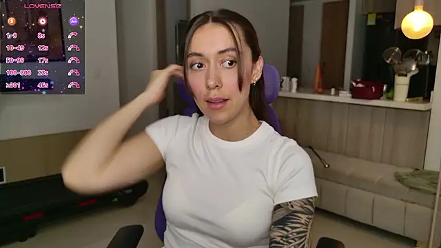 emiliasommer online show from 02-14-26, 04:48