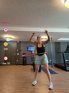 emiliasommer online show from 06-18-26, 08:25