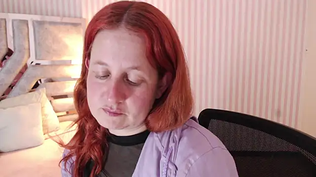 Snapshot of ViioletaMora chatting on 03-08-25, 09:40 ViioletaMora online show from 03-08-25, 09:40