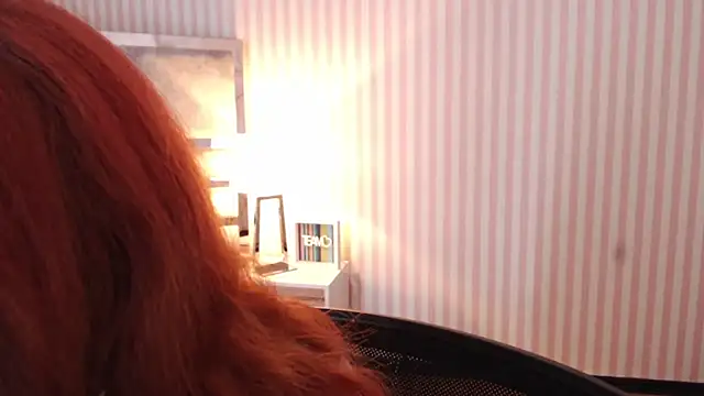 Snapshot of ViioletaMora chatting on 03-09-25, 01:25 ViioletaMora online show from 03-09-25, 01:25