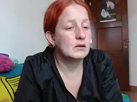 Snapshot of ViioletaMora chatting on 09-20-25, 08:10 ViioletaMora online show from 09-20-25, 08:10