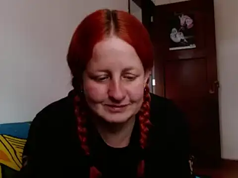 Snapshot of ViioletaMora chatting on 09-29-25, 04:34 ViioletaMora online show from 09-29-25, 04:34