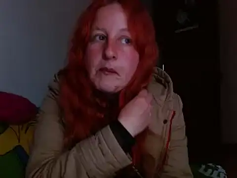 Snapshot of ViioletaMora chatting on 10-13-25, 09:37 ViioletaMora online show from 10-13-25, 09:37