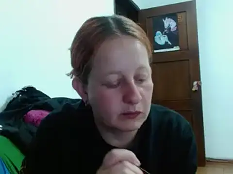 Snapshot of ViioletaMora chatting on 11-02-25, 11:18 ViioletaMora online show from 11-02-25, 11:18