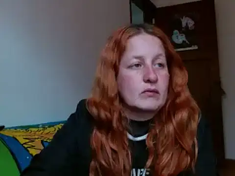 Snapshot of ViioletaMora chatting on 11-12-25, 08:19 ViioletaMora online show from 11-12-25, 08:19