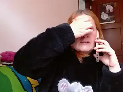 Snapshot of ViioletaMora chatting on 11-13-25, 05:34 ViioletaMora online show from 11-13-25, 05:34