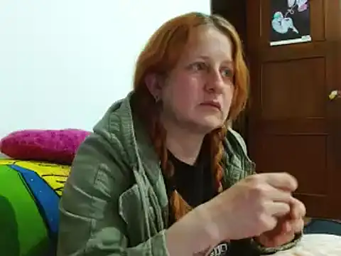 Snapshot of ViioletaMora chatting on 11-14-25, 05:39 ViioletaMora online show from 11-14-25, 05:39